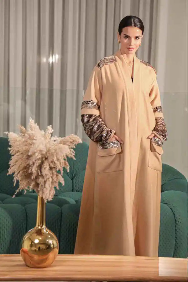 بشت جوخ بيج بتفاصيل لامعة